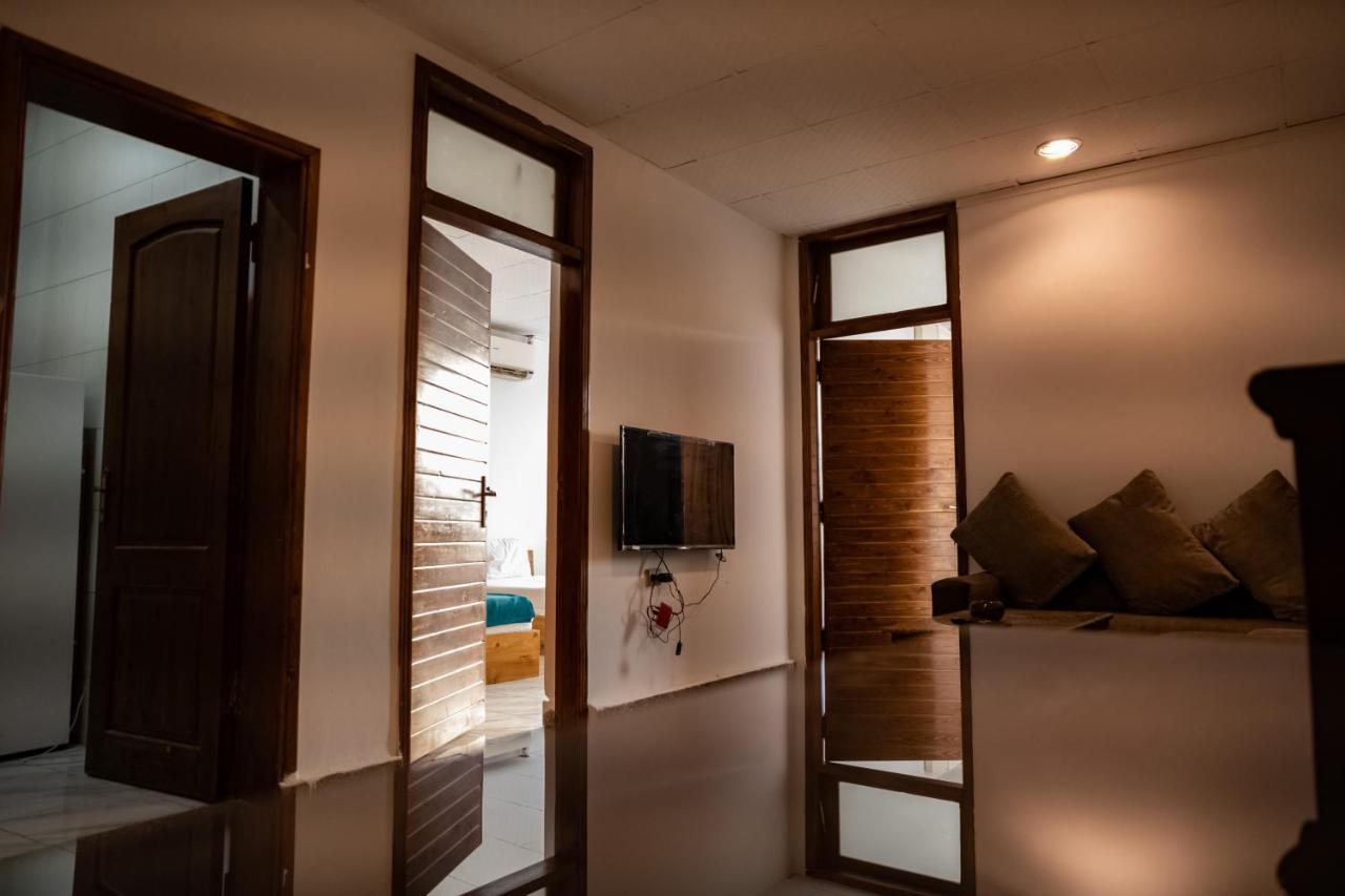 Apartment Station House